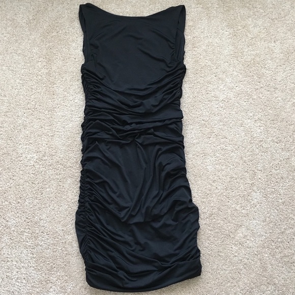 💕2xHP💕 EUC ruched sides sleeveless dress - Picture 5 of 6